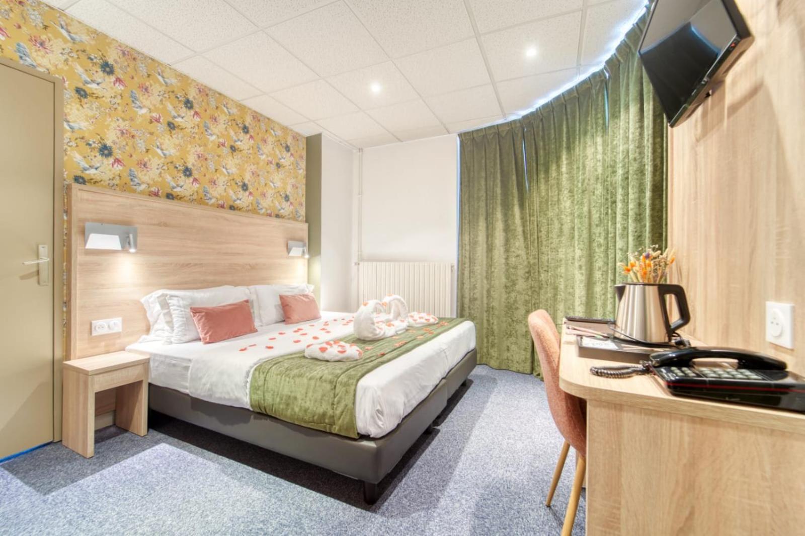 Hotel Escurial - Centre Gare Metz Eksteriør bilde
